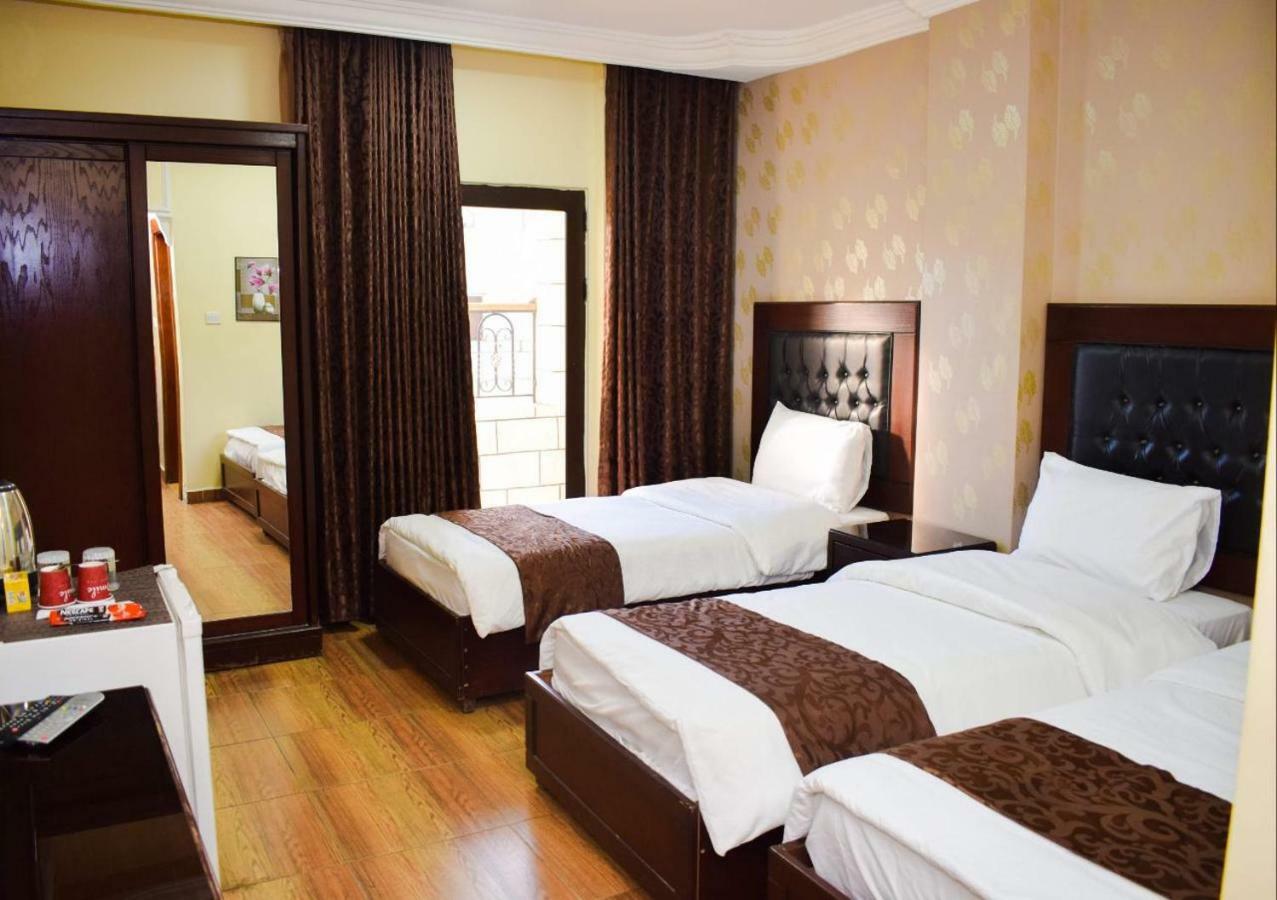 Hotel Magic Aqaba Exteriör bild